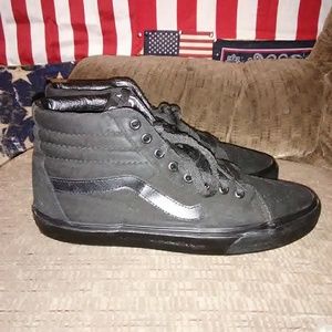 Vans skateboard hi-top shoes